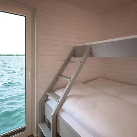 Kaddis Sundream - Stern Hausboot *