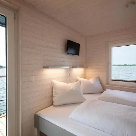 Kaddis Sundream - Stern Hausboot *