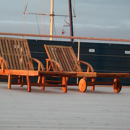 Kaddis Sundream - Stern Hausboot 度假居 Burgtiefe auf Fehmarn
